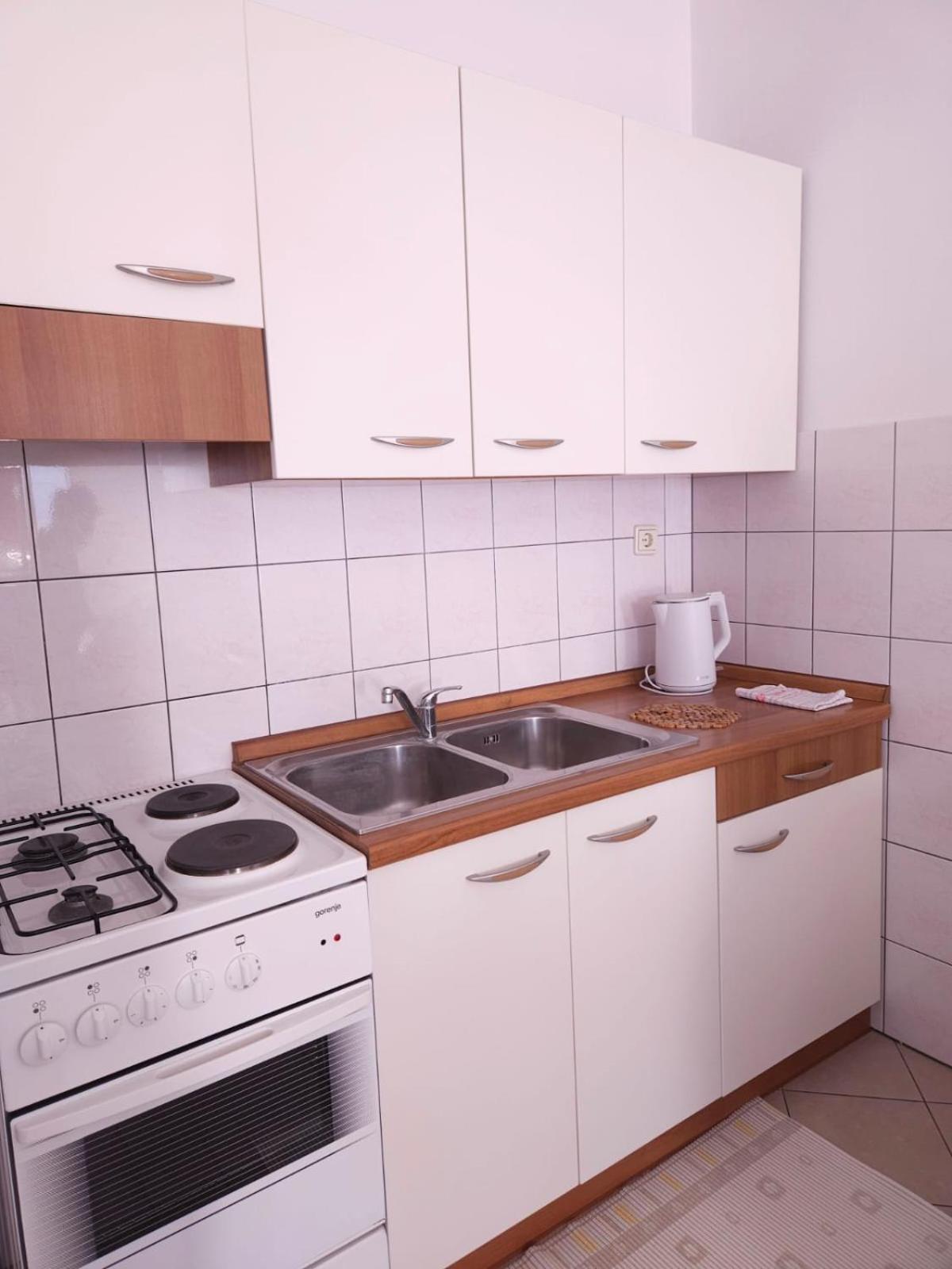 Lorena Apartments In Пула Екстер'єр фото