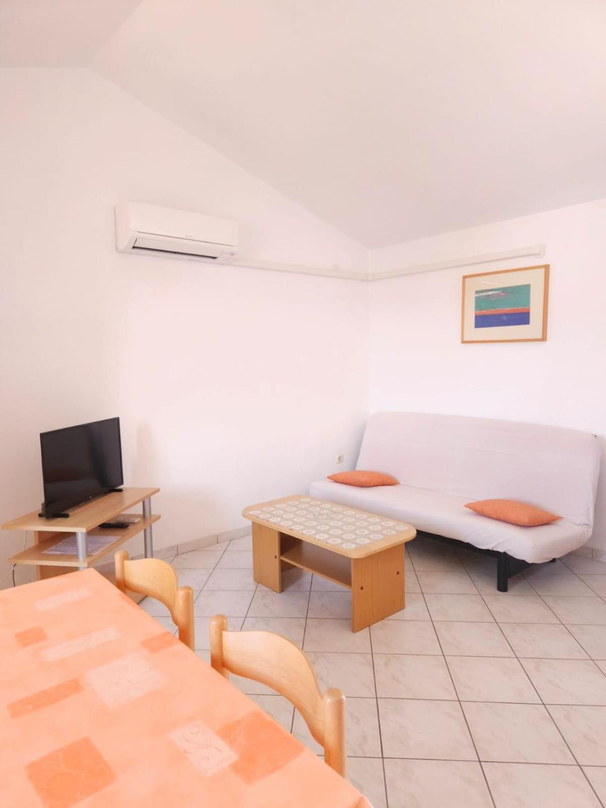 Lorena Apartments In Пула Екстер'єр фото