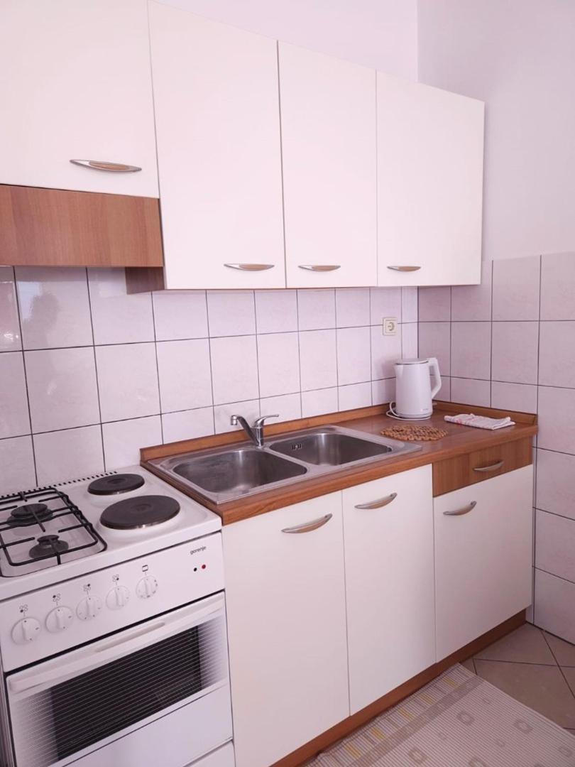 Lorena Apartments In Пула Екстер'єр фото